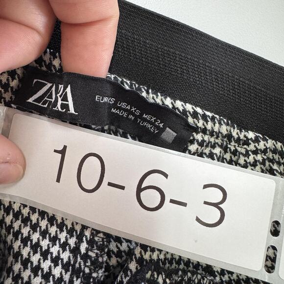 Zara Pants Womens XS Black White Houndstooth Slim Trousers‎ Stretch Classic - Picture 3 of 8